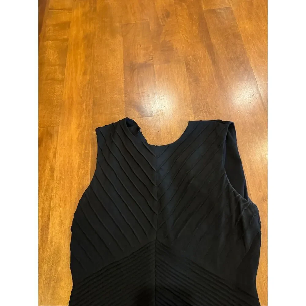 Calvin Klein Womens Size 2 Black Sheath Dress Textured Pleated Sleeveless Cockta - Picture 2 of 7